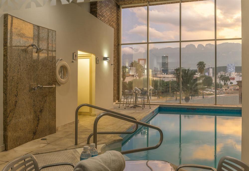 Four Points By Sheraton Galerias Monterrey Dış mekan fotoğraf Spa at the Four Seasons Hotel