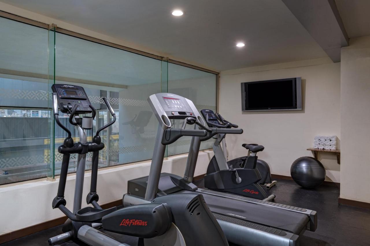 Four Points By Sheraton Galerias Monterrey Dış mekan fotoğraf The gym at the hotel