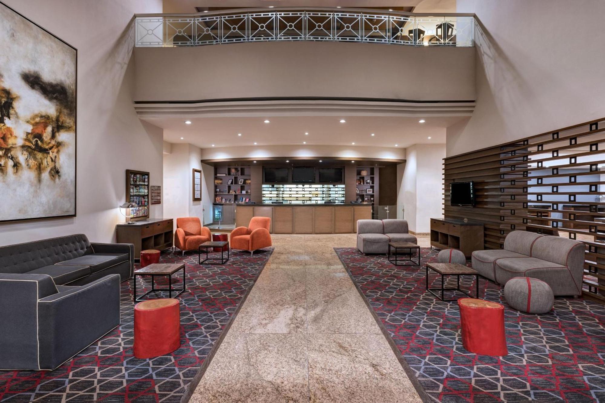 Four Points By Sheraton Galerias Monterrey Dış mekan fotoğraf The lobby of the hotel
